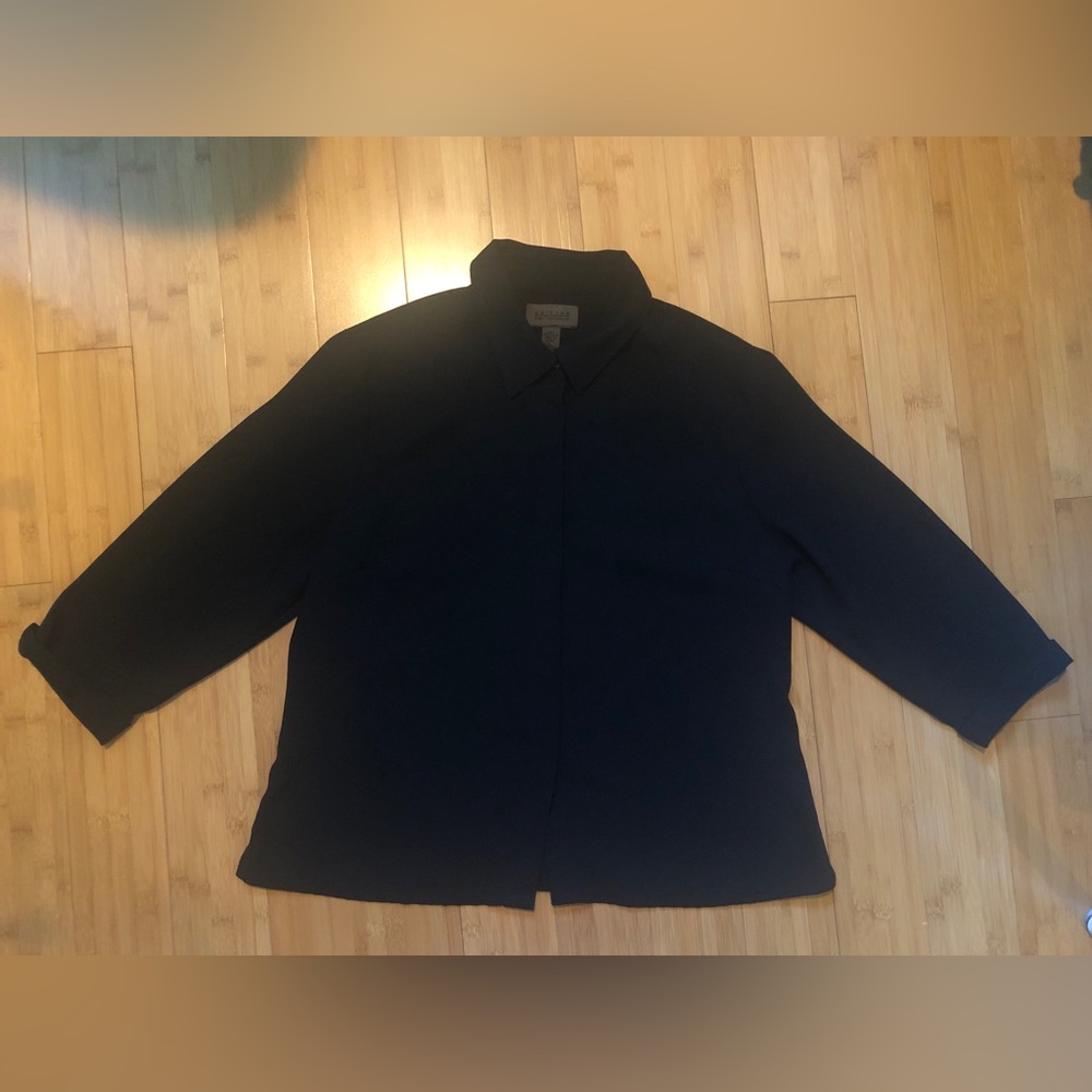 JohnPaulRichard Black Collared Quarter Sleeve Professional Top
